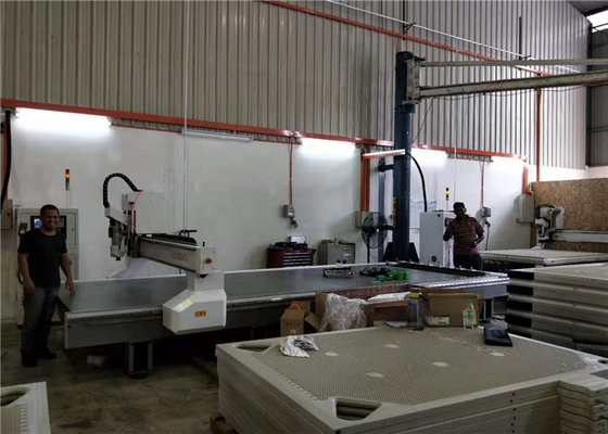 4 Axis 2050 2000X5000mm MDF Cutting CNC Machine For Table