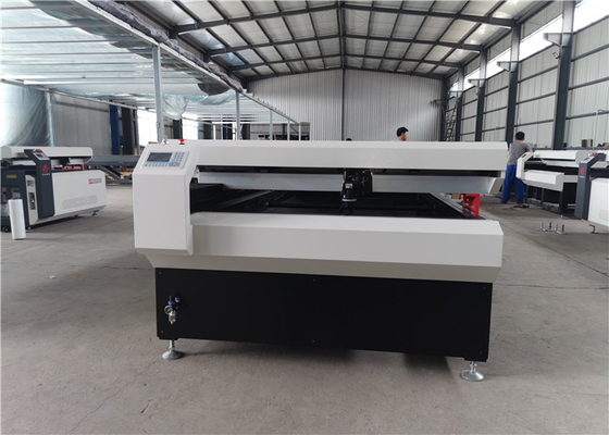 1250mm X 2500mm 1530 CNC Laser Cutting Machine With Ballscrew